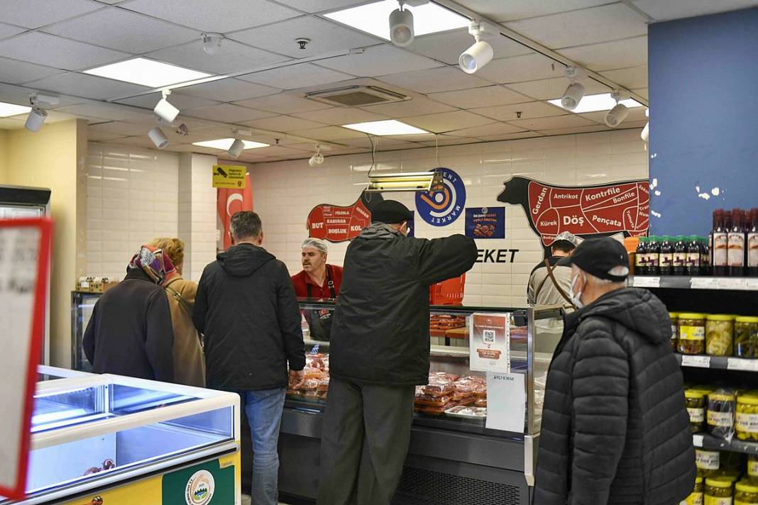 Yüksek fiyatlara inat başkentte et girmeyen ev kalmıyor! Ankara'da sosyal belediyecilik rüzgarı 23